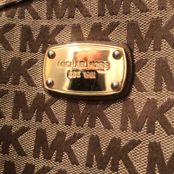 Michael kors backpack - Picture 2 of 6
